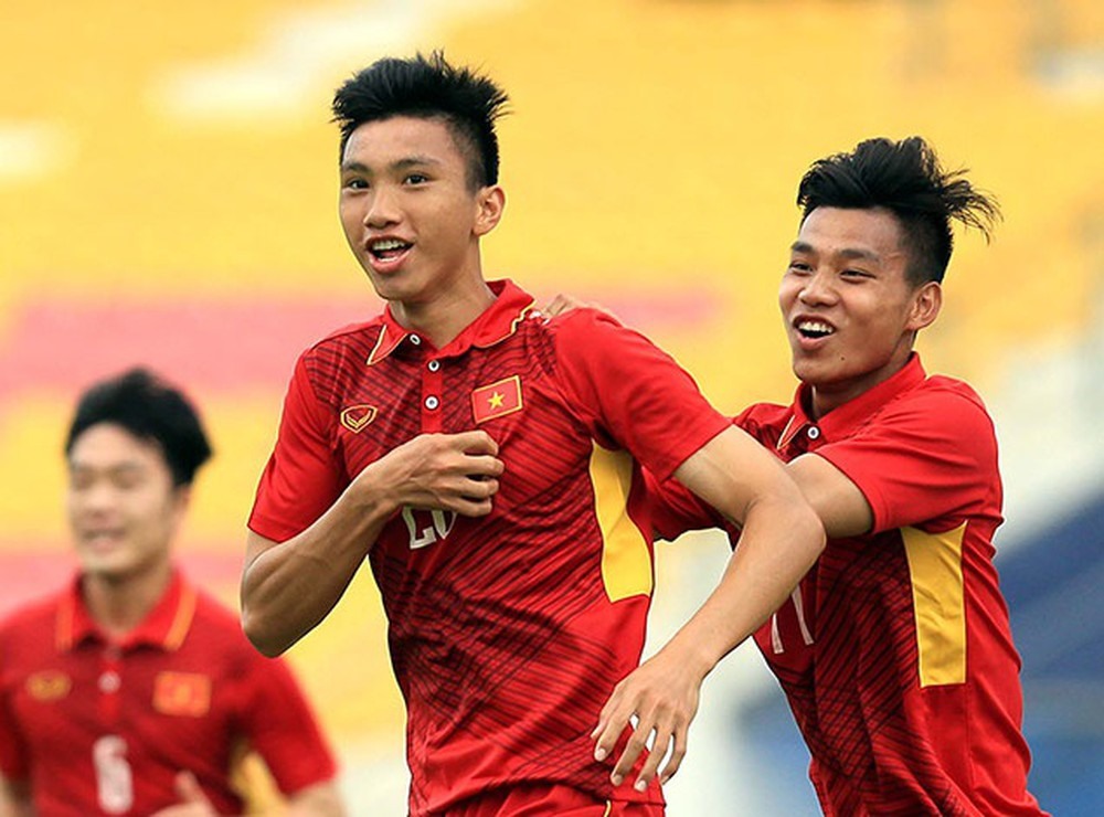 Khởi đầu sự nghiệp khi tham gia câu lạc bộ trẻ của đội bóng T&T Hà Nội